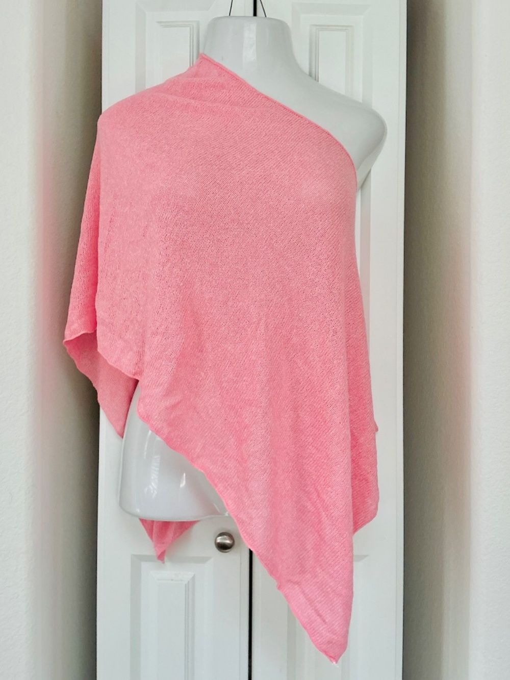 Vintage Forever 21 Y2K Lightweight Coral Pink White Off Shoulder Poncho NWOT